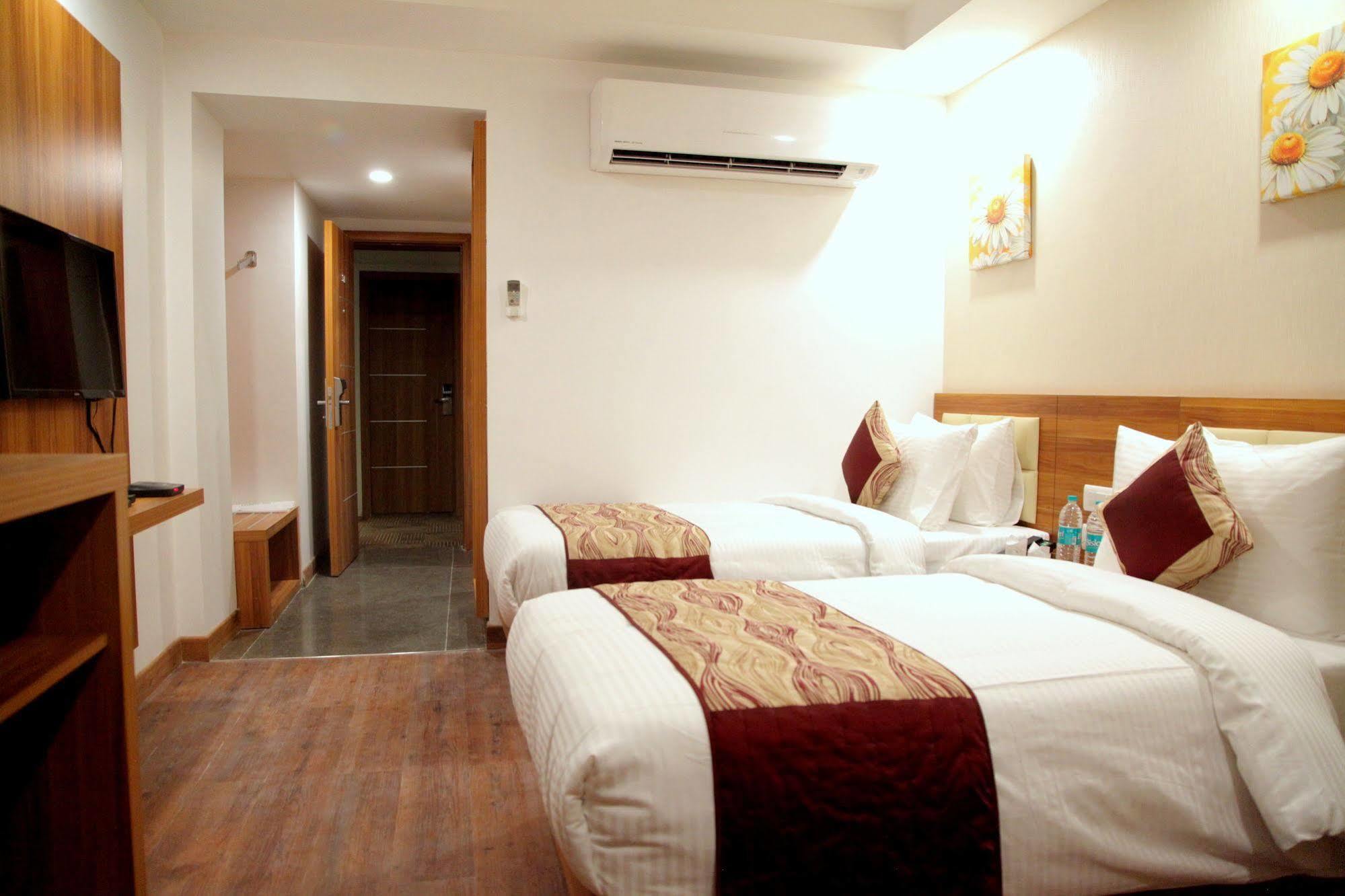 Hotel Le Roi Jammu - Near Jammu Railway Station Exterior foto