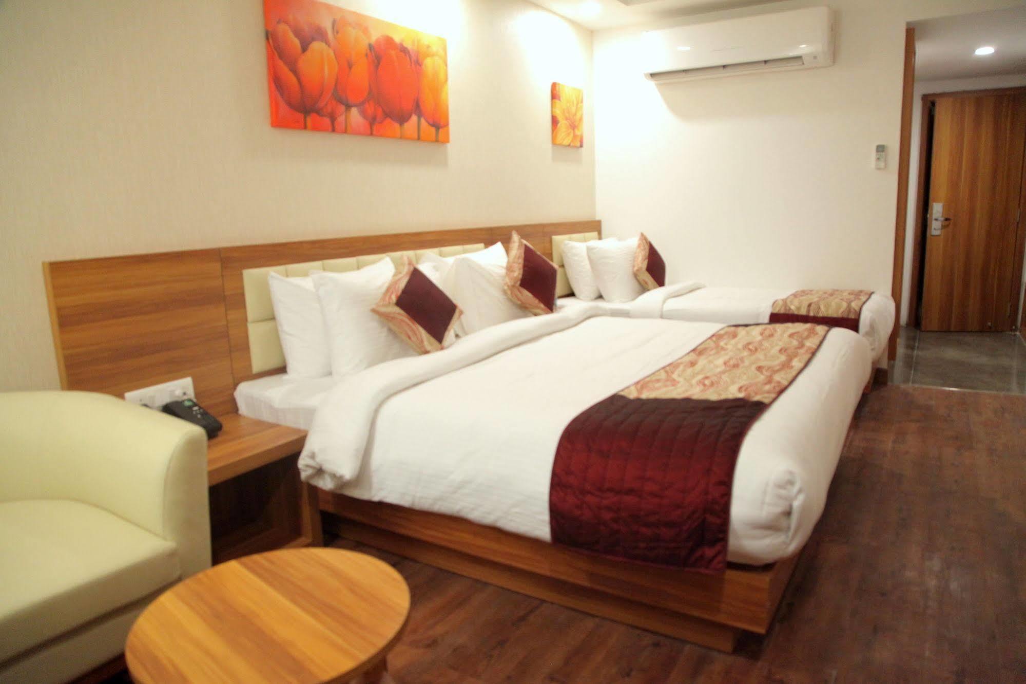 Hotel Le Roi Jammu - Near Jammu Railway Station Exterior foto