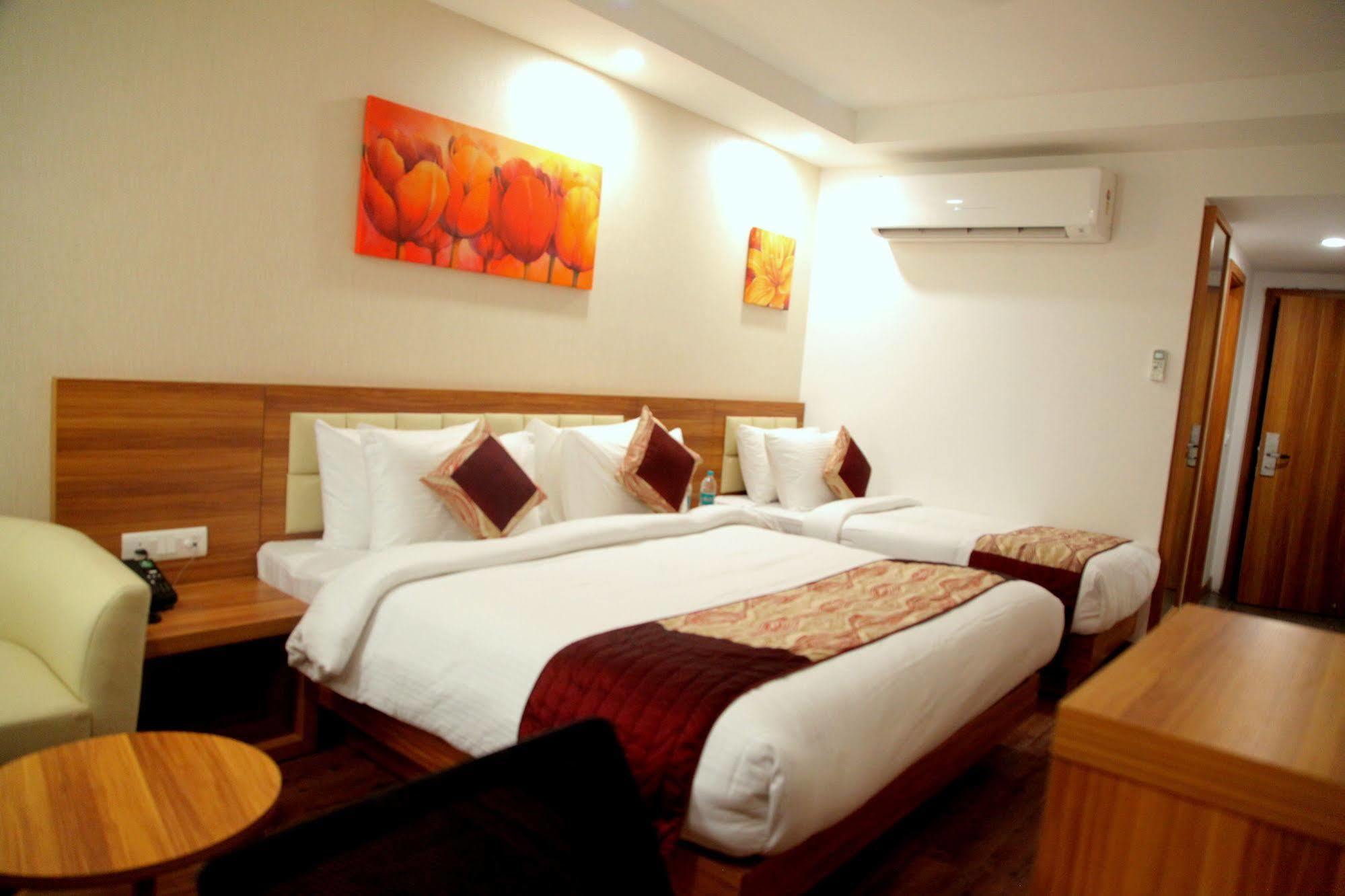 Hotel Le Roi Jammu - Near Jammu Railway Station Exterior foto